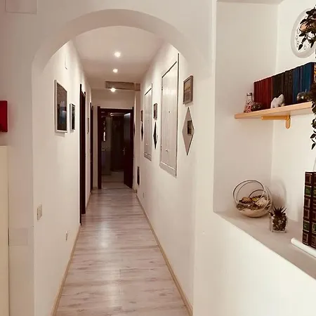 Nel Cuore Del Centro Storico Lägenhet